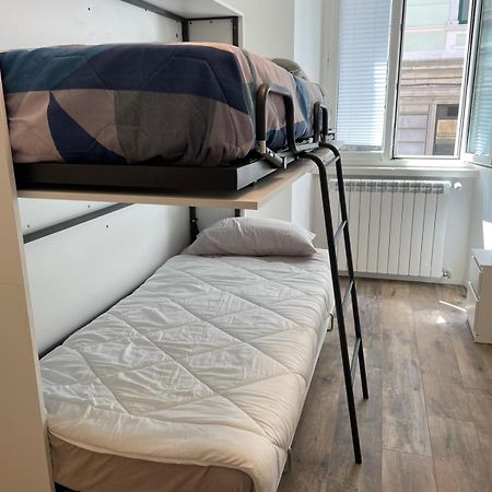 Casa Vacanze Ginevra 1 Triest Zewnętrze zdjęcie