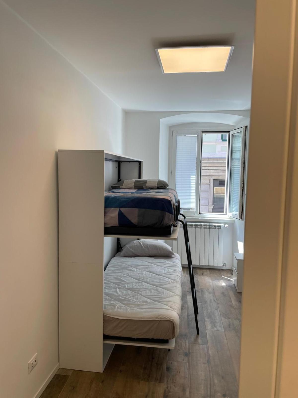 Casa Vacanze Ginevra 1 Triest Zewnętrze zdjęcie